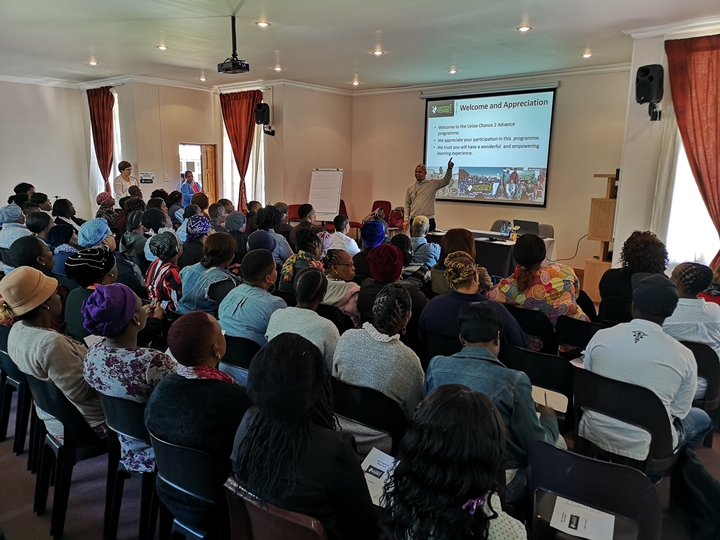 Bishop Charles May addressing and welcoming the participants to the Unisa Chance 2 Advance programme
